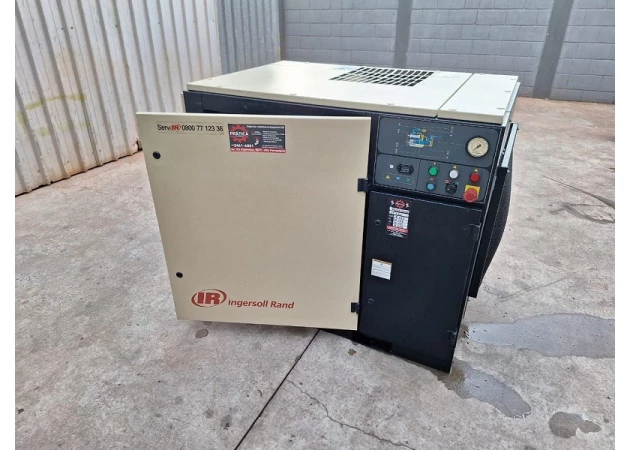 Compressor de ar parafuso seminovo Ingersoll Rand 30 hp